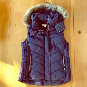 H&M Navy puffy vest